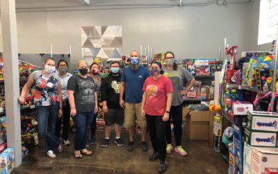Horizon Retail Construction Employees Love to Volunteer at Love Inc.